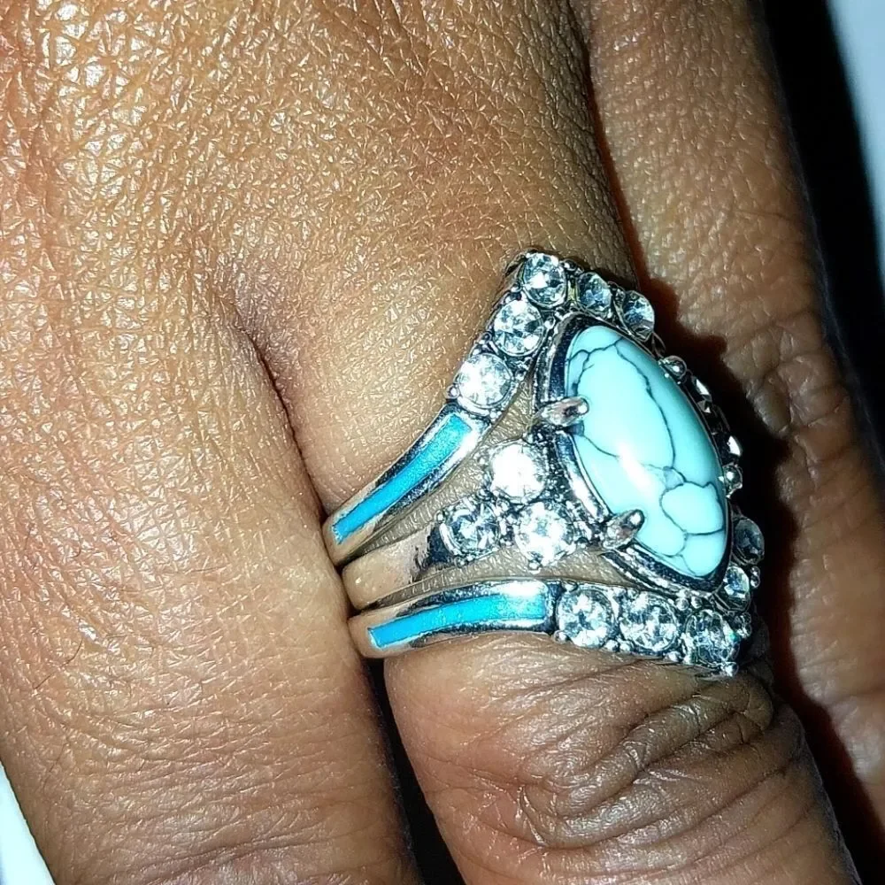 Fashion Jewelry absolutely gorgeous